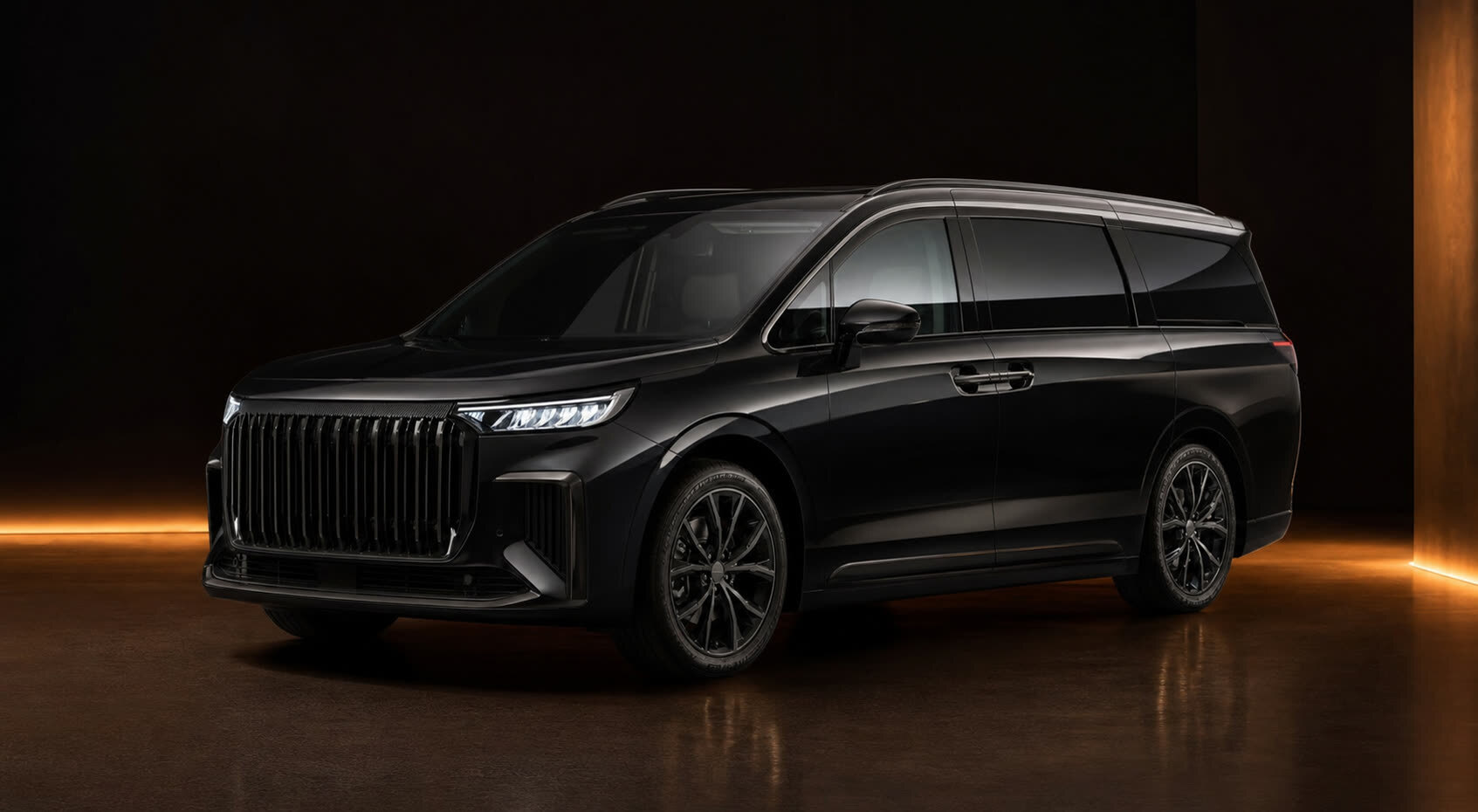 V XL airport transfer MPV